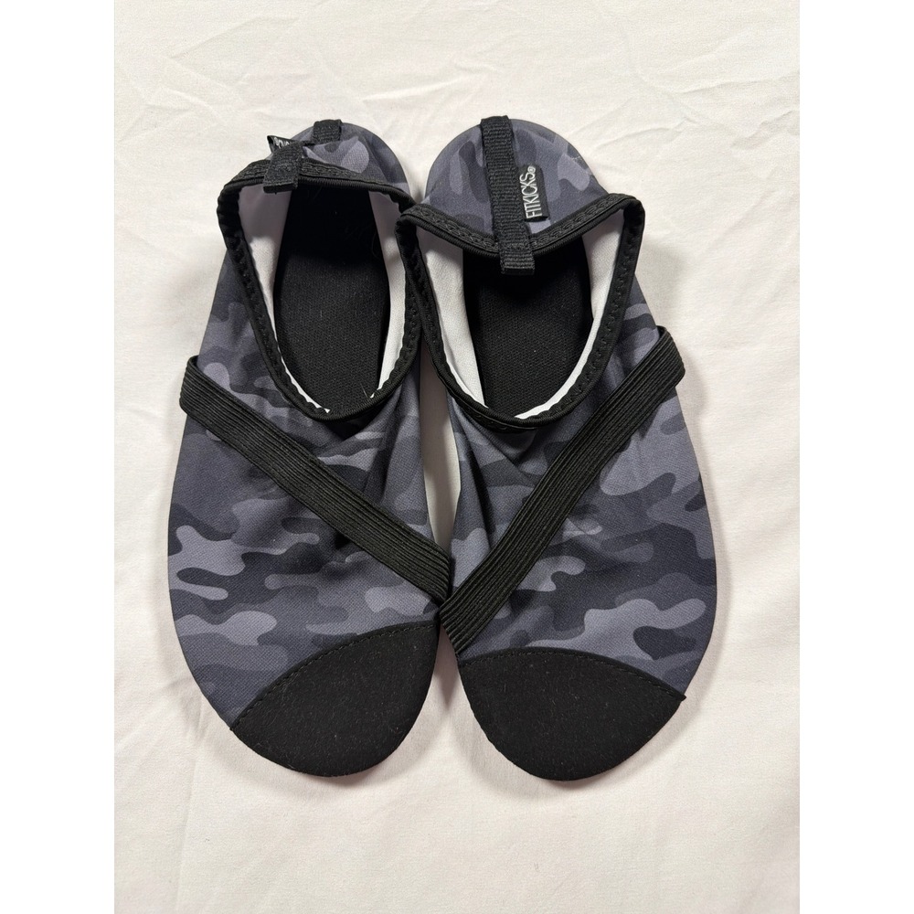 Fitkicks Gray Camo Active Lifestyle Minimalist Shoes Women Small 5.5-6.5